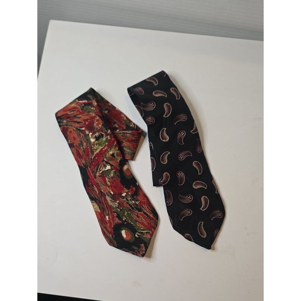 Vintage Zylos George Machado silk tie Bundle